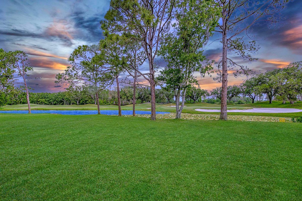 Championship Fairway at Sunset — Cheval Golf & Country Club